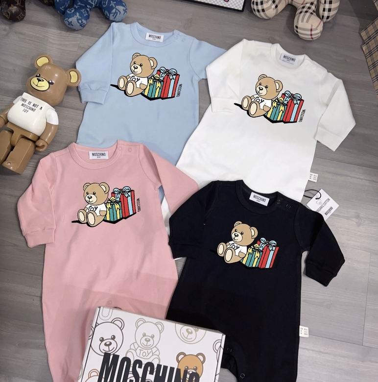 Moschino sz59 66 73 80 85 90 33