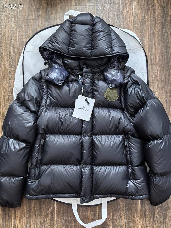Moncler sz1-5 26yr255