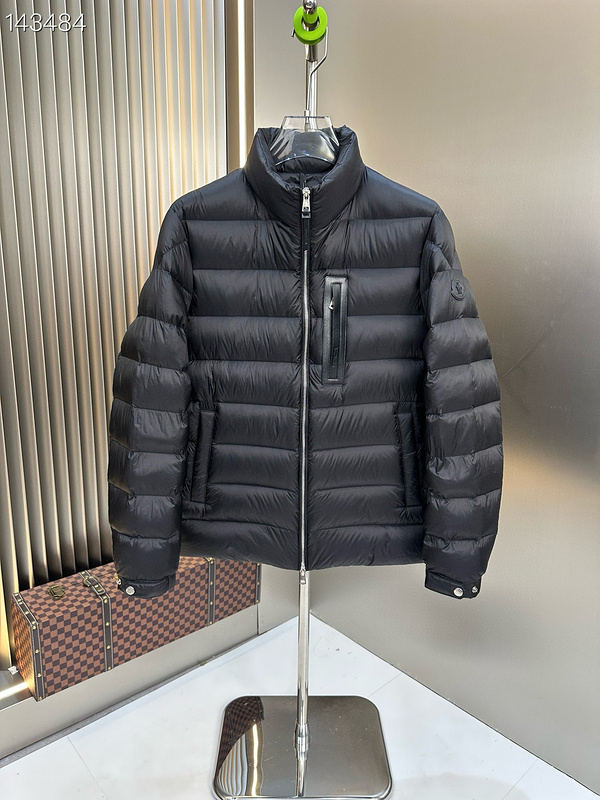 Moncler sz1-5 26yr290