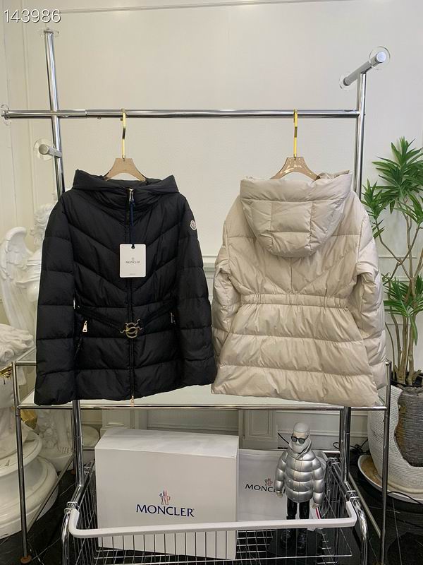Moncler sz0-3 26yr308