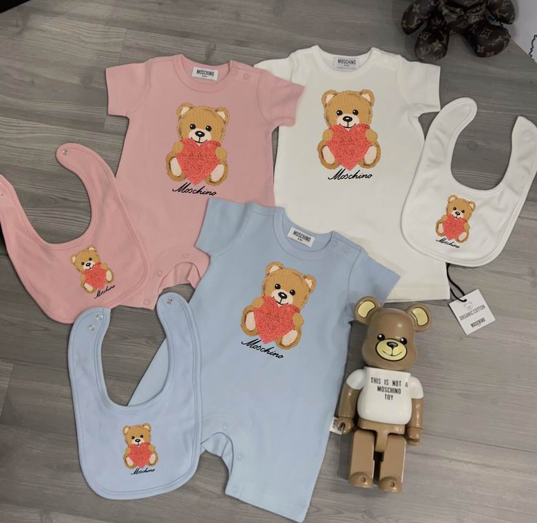 Moschino sz59 66 73 80 85 90 40