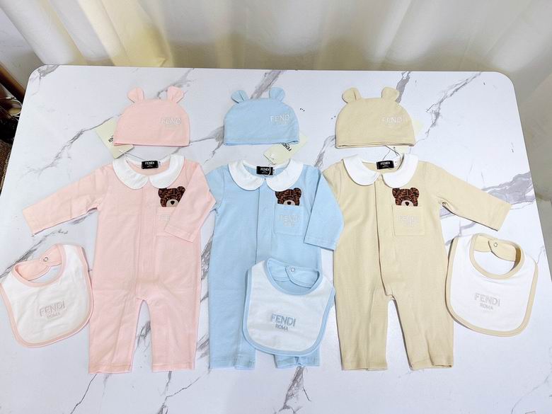 Fendi sz0-3 3-6 6-9 9-12 12-18 37