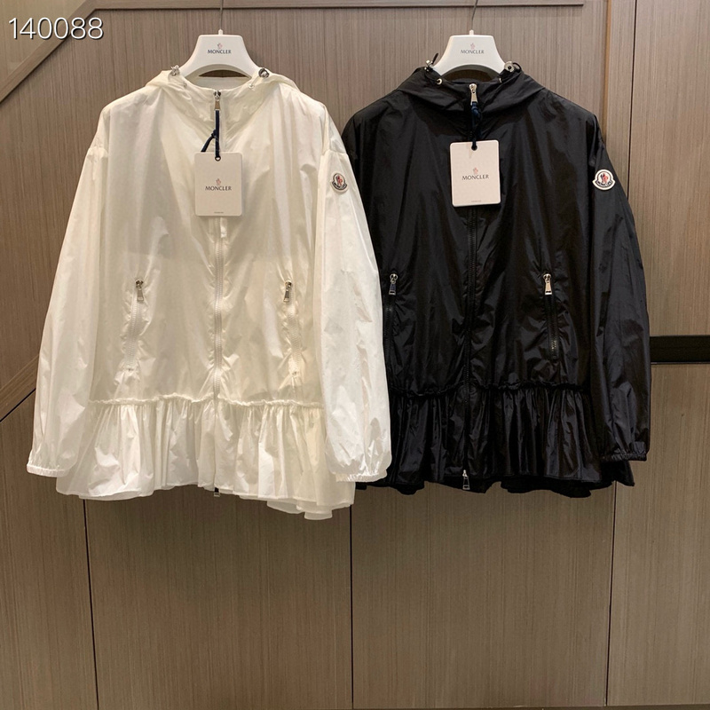 Moncler sz0-2 26yr07