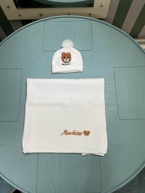 Moschino 80x80cm 115