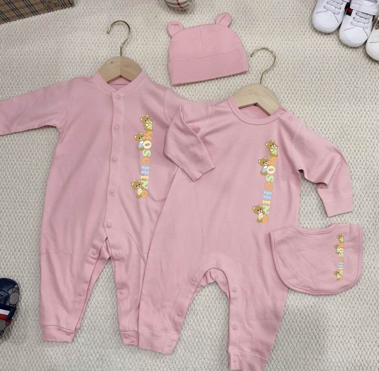 Moschino sz59 66 73 80 85 90 33