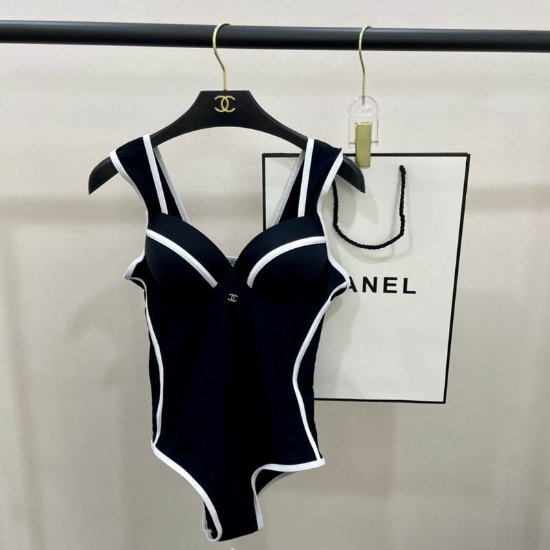 Chanel S-XL 154