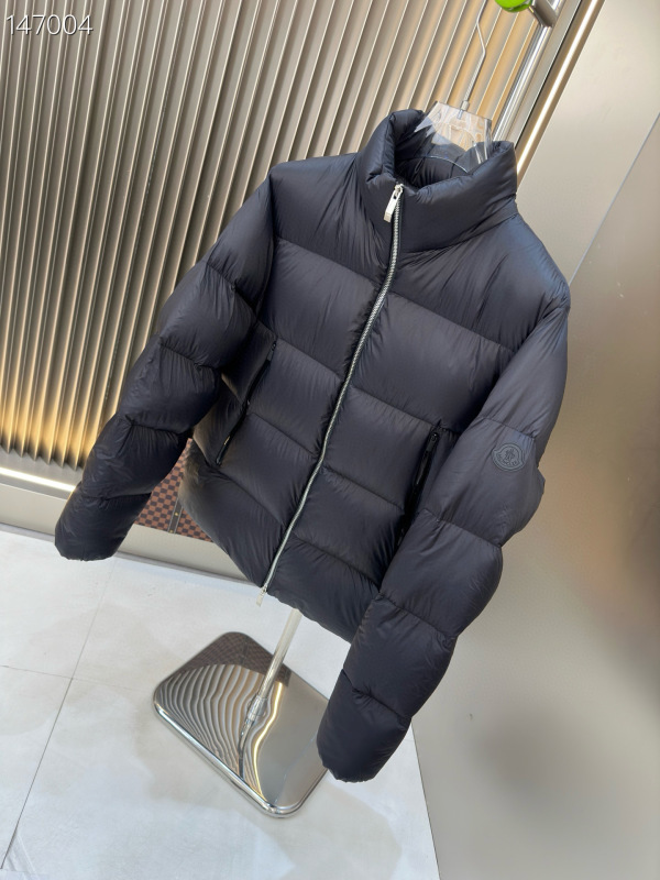 Moncler sz1-5 26yr58