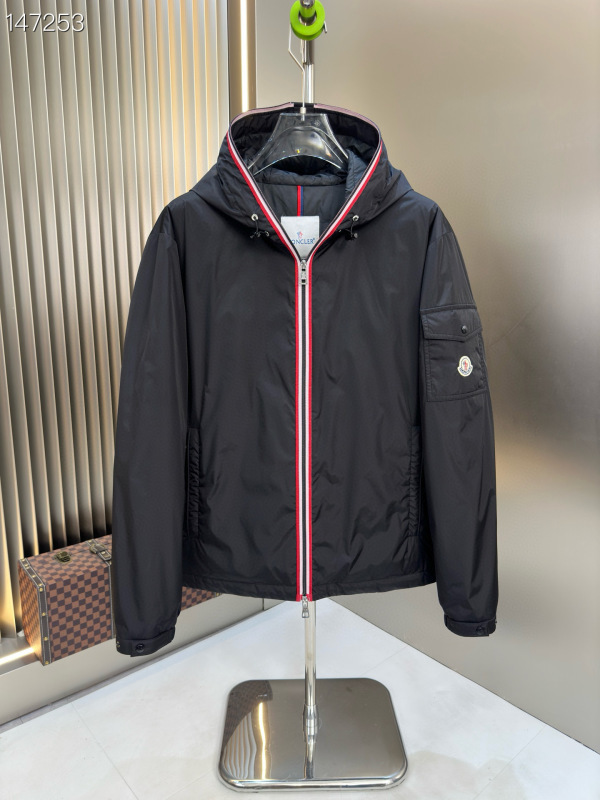Moncler sz1-5 26yr95