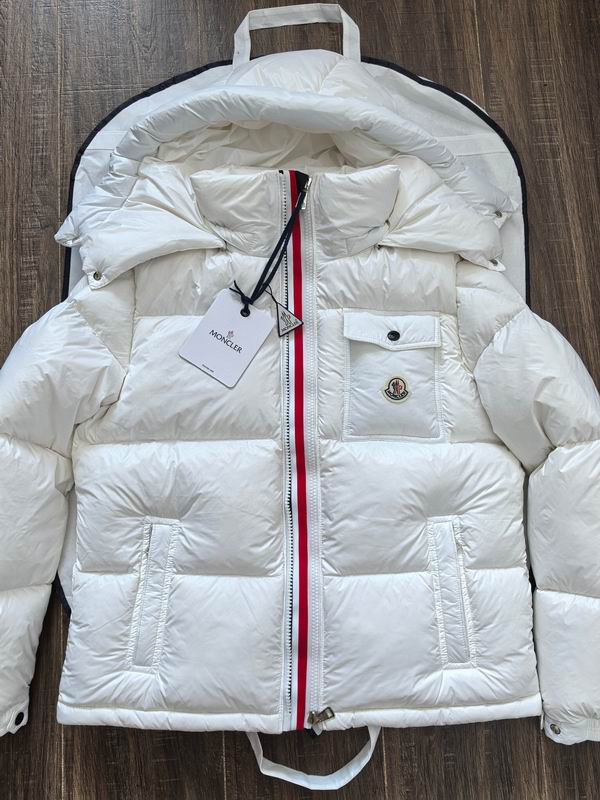 Moncler sz1-6 24cr116