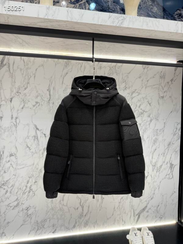 Moncler sz1-5 26yr242