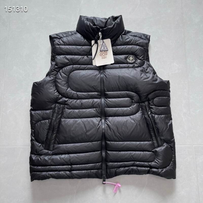 Moncler sz1-5 26yr251