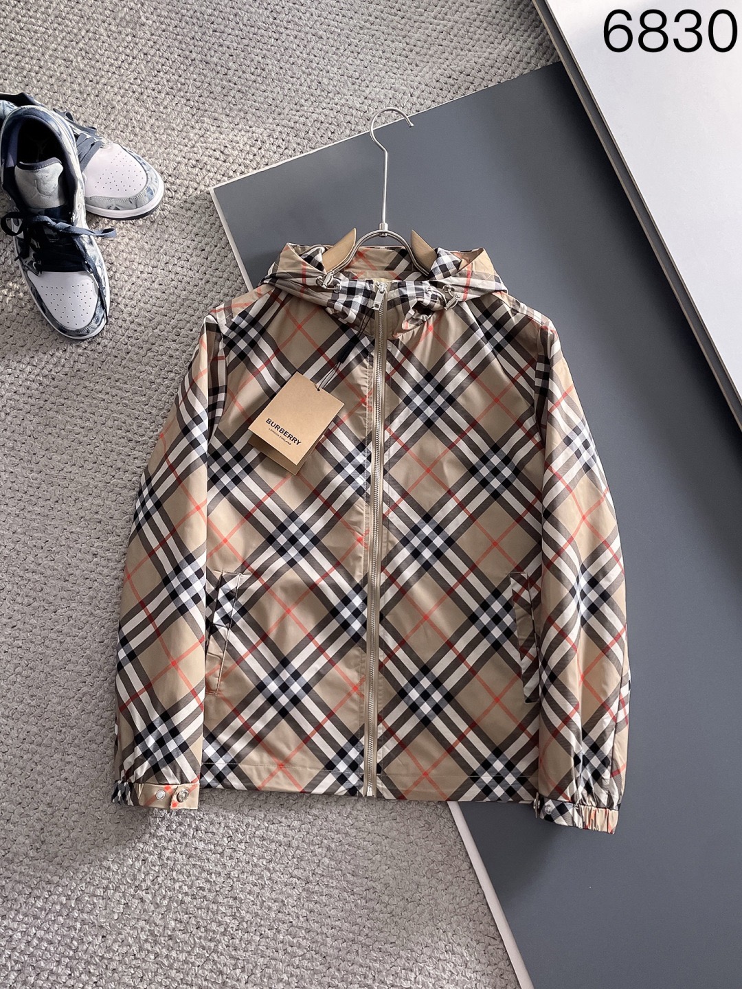 Burberry ���׼п� 25c